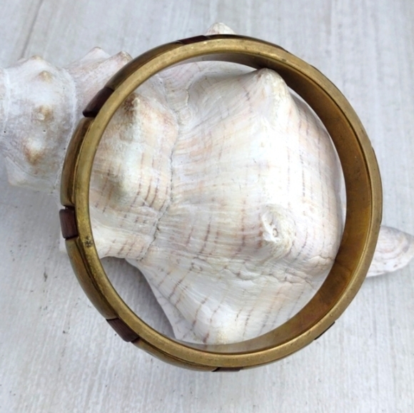 Brassy Boho Wood & Gold Tone-Bead Smooth Puka-Style Spiral Bangle Bracelet Combo - Picture 8 of 12